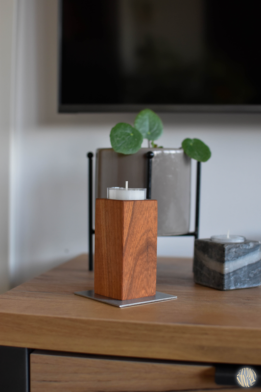 Roow – Dreiteiliges Holzkerzenhalter-Set mit Edelstahlplatte