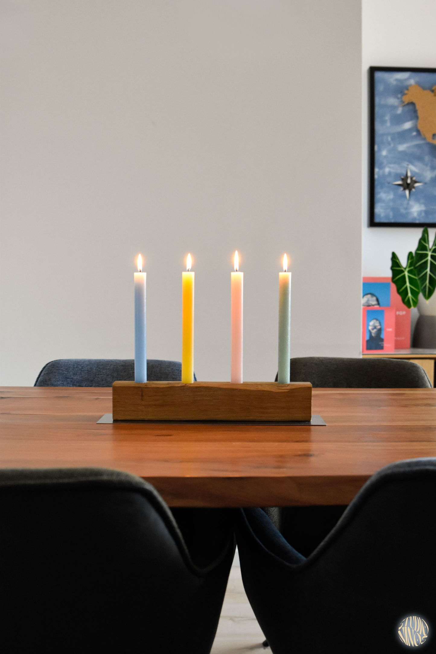 Anni - Blumengesteck & Kerzenhalter – Minimalistisches Tischgesteck aus Eichenholz & Edelstahl