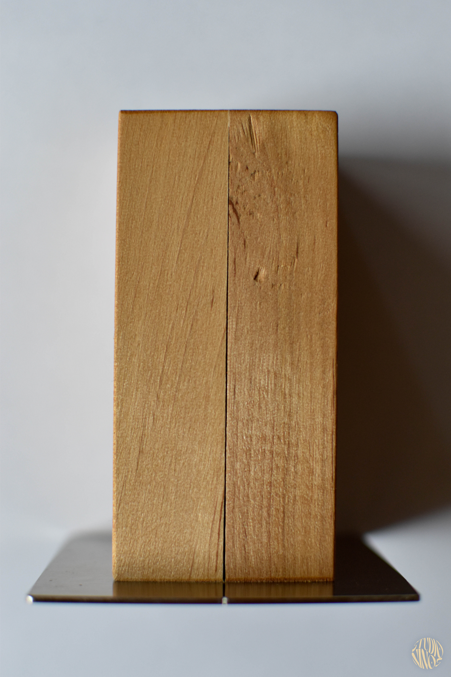 Roow – Dreiteiliges Holzkerzenhalter-Set mit Edelstahlplatte